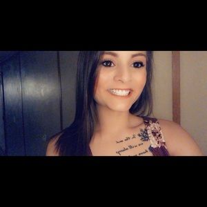 Meet your Posher, Adriana